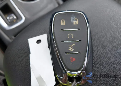 2021 Chevrolet Equinox Awd Lt из США, поврежденный, VIN 2GNAXUEV4M6101039